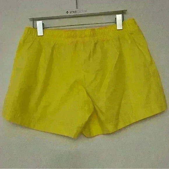 Lilly Pulitzer Katia Embroidered Watch Hill Yellow Sequin Shorts Size Medium - Picture 2 of 5